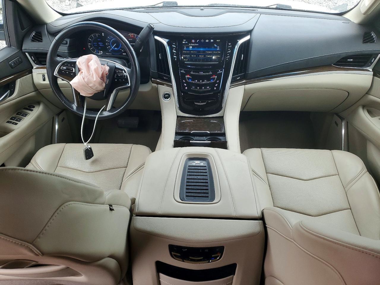 2018 Cadillac Escalade Premium Luxury - zdjęcie 8