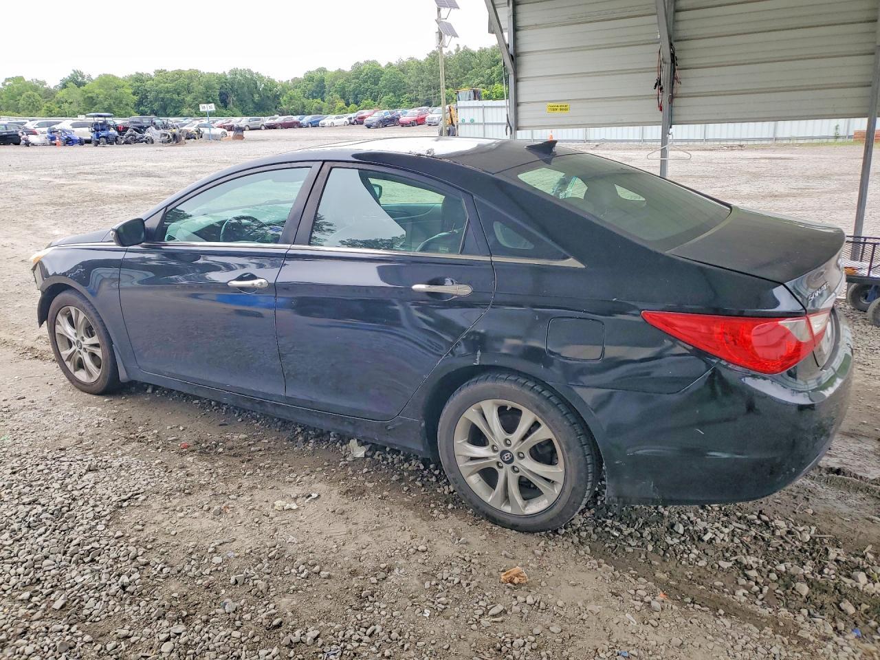 2013 Hyundai Sonata Limited - zdjęcie 2