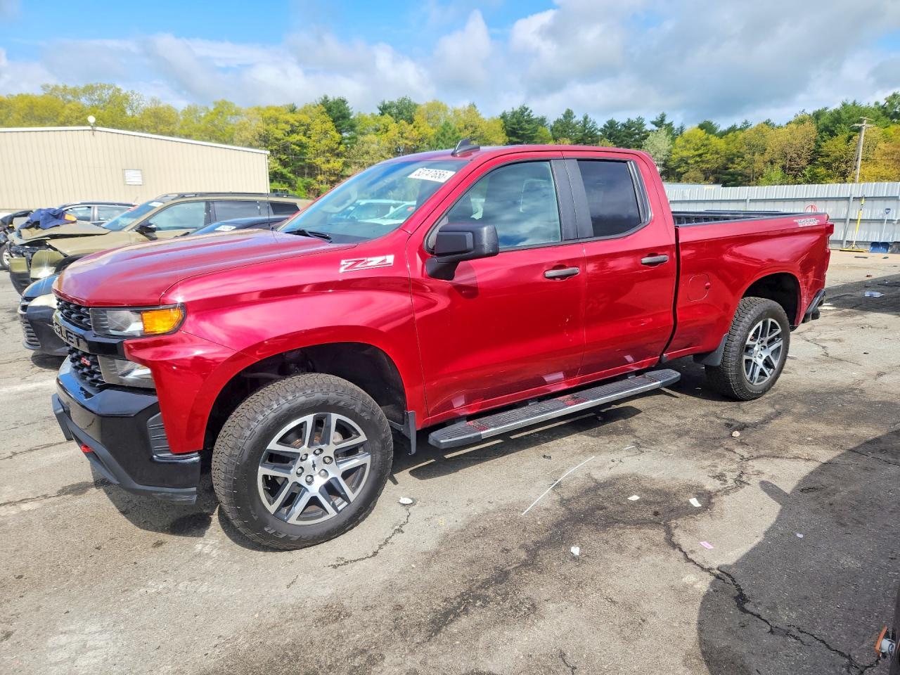 2019 Chevrolet Silverado K1500 Trail Boss Custom - zdjęcie główne