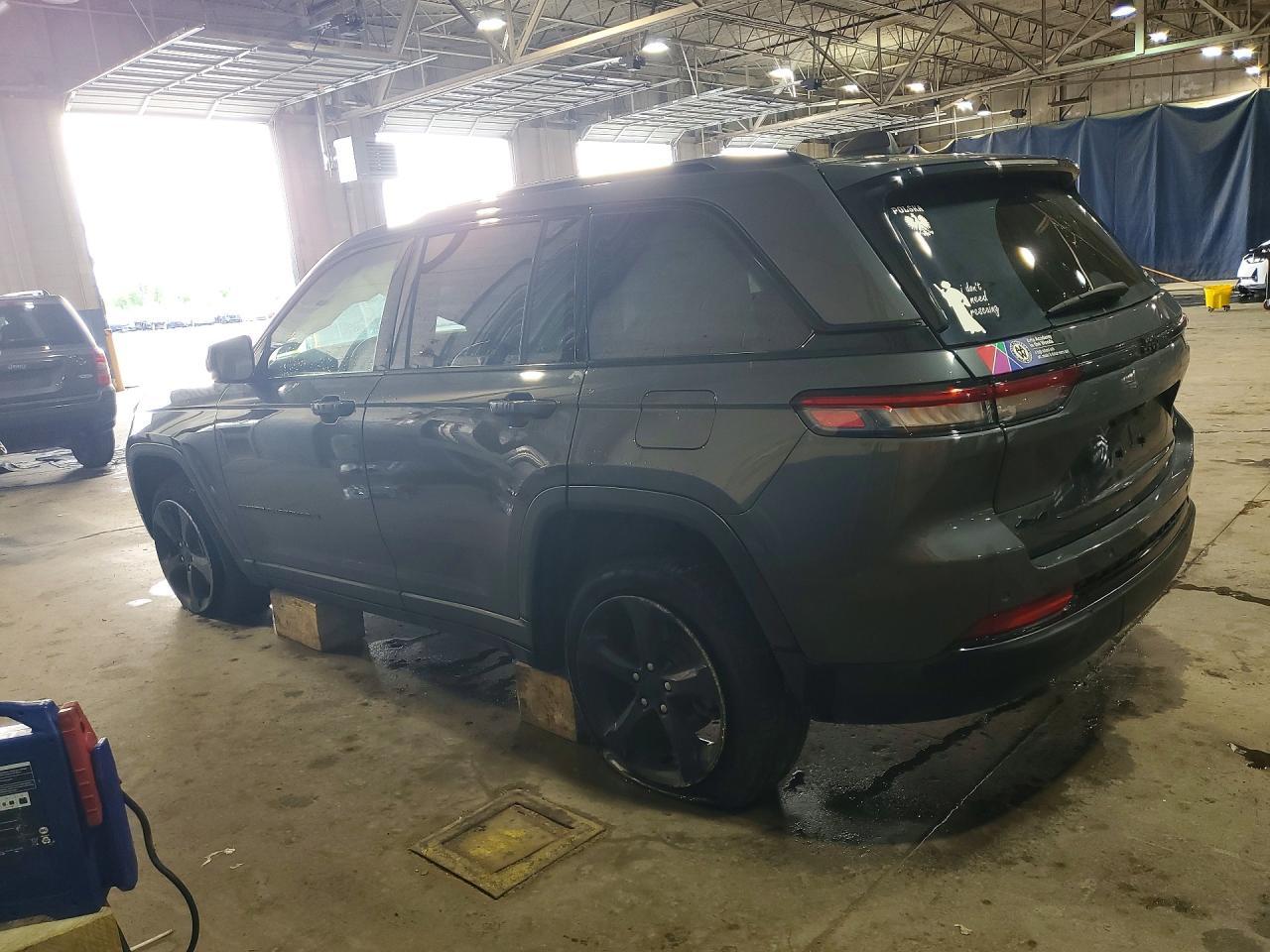 2024 Jeep Grand Cherokee Limited - zdjęcie 2