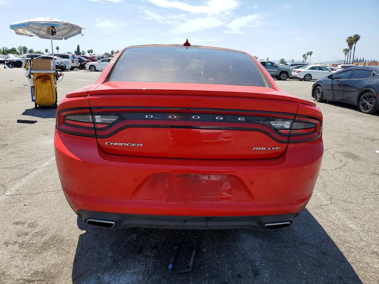2016 Dodge Charger Sxt - zdjęcie 6