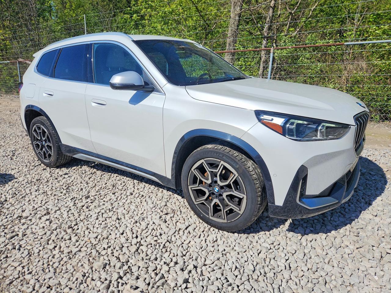 2023 BMW X1 xDrive28I - zdjęcie 4