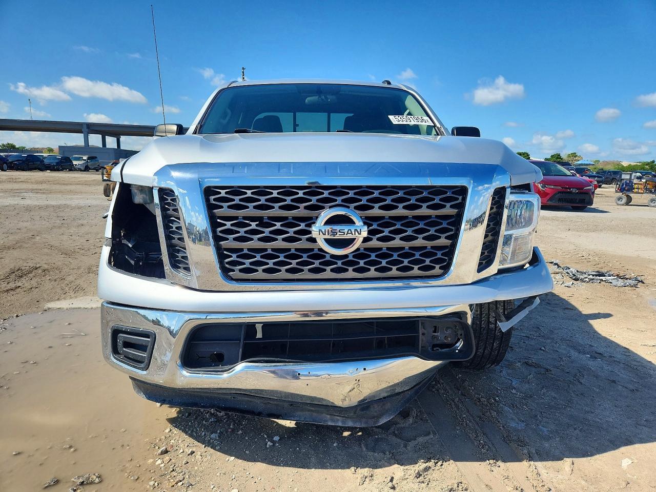 2019 Nissan Titan Sv - zdjęcie 5