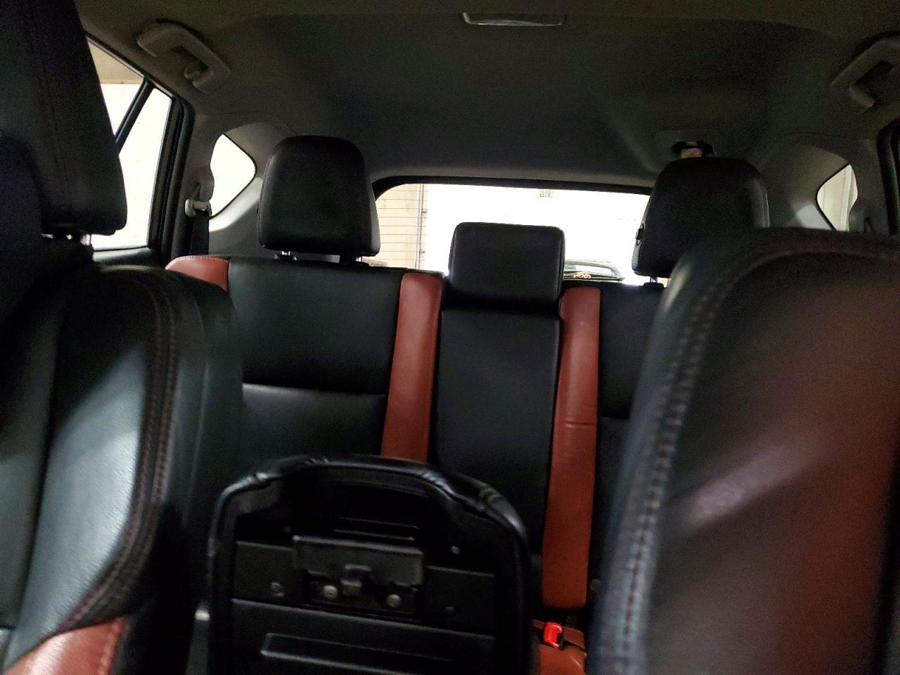 2015 Toyota Rav4 Limited - zdjęcie 10