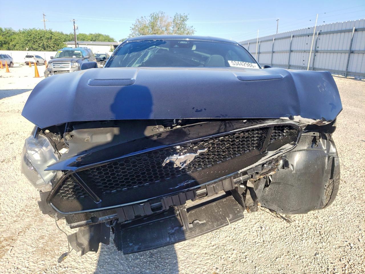 2021 Ford Mustang Gt - zdjęcie 5