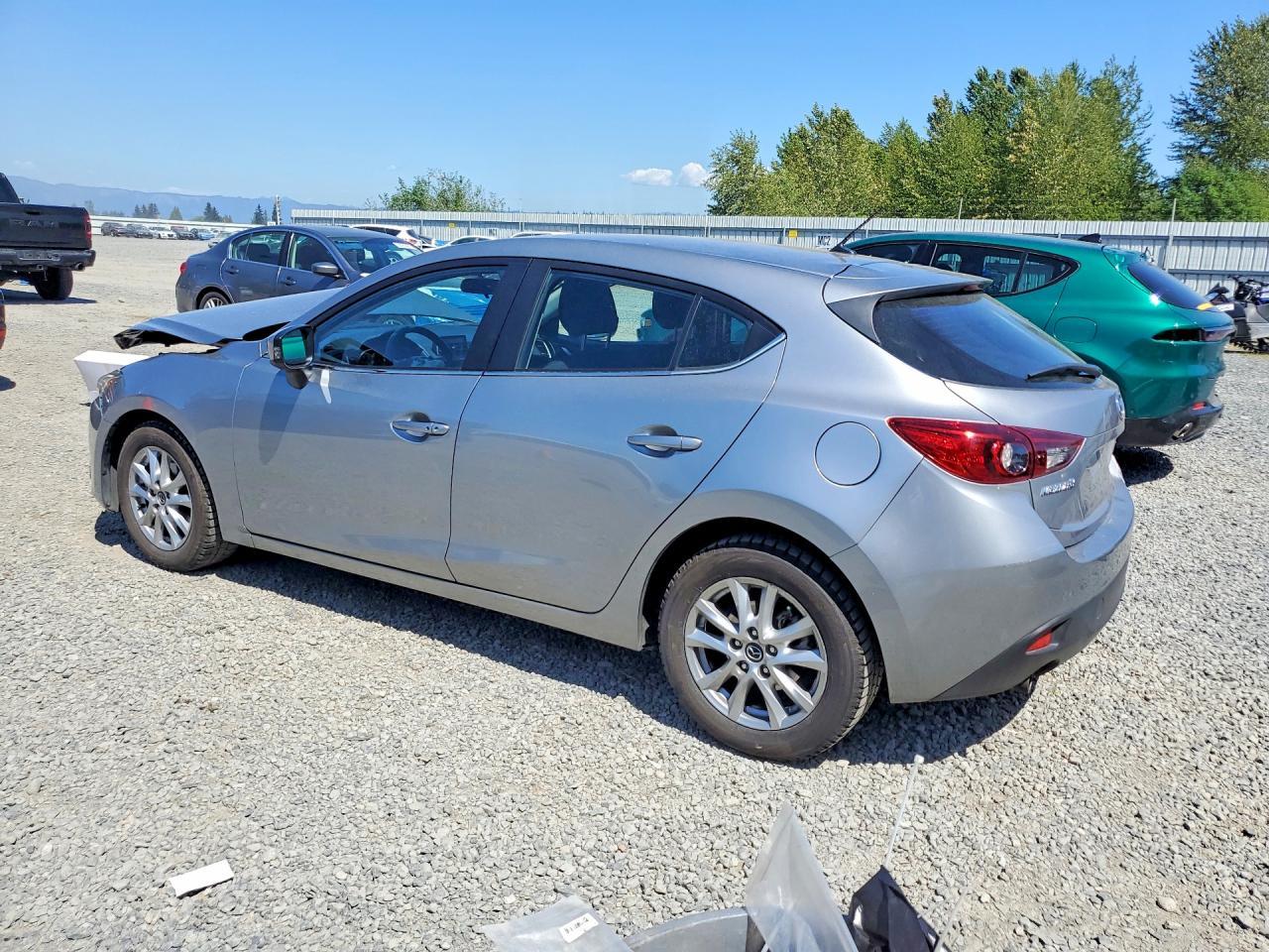 2014 Mazda 3 Touring - zdjęcie 2