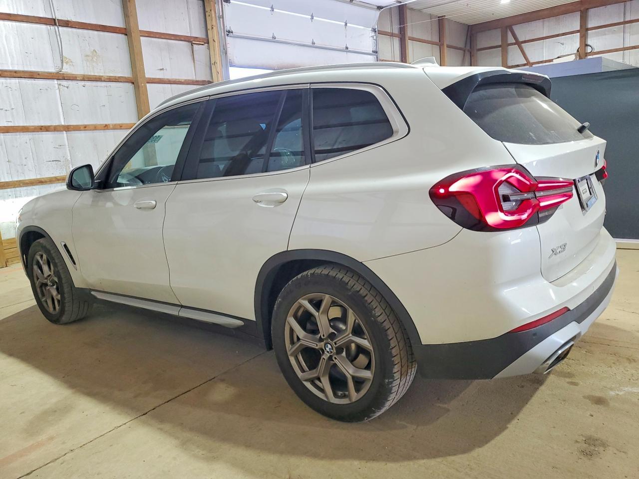 2022 BMW X3 xDrive30I - zdjęcie 2