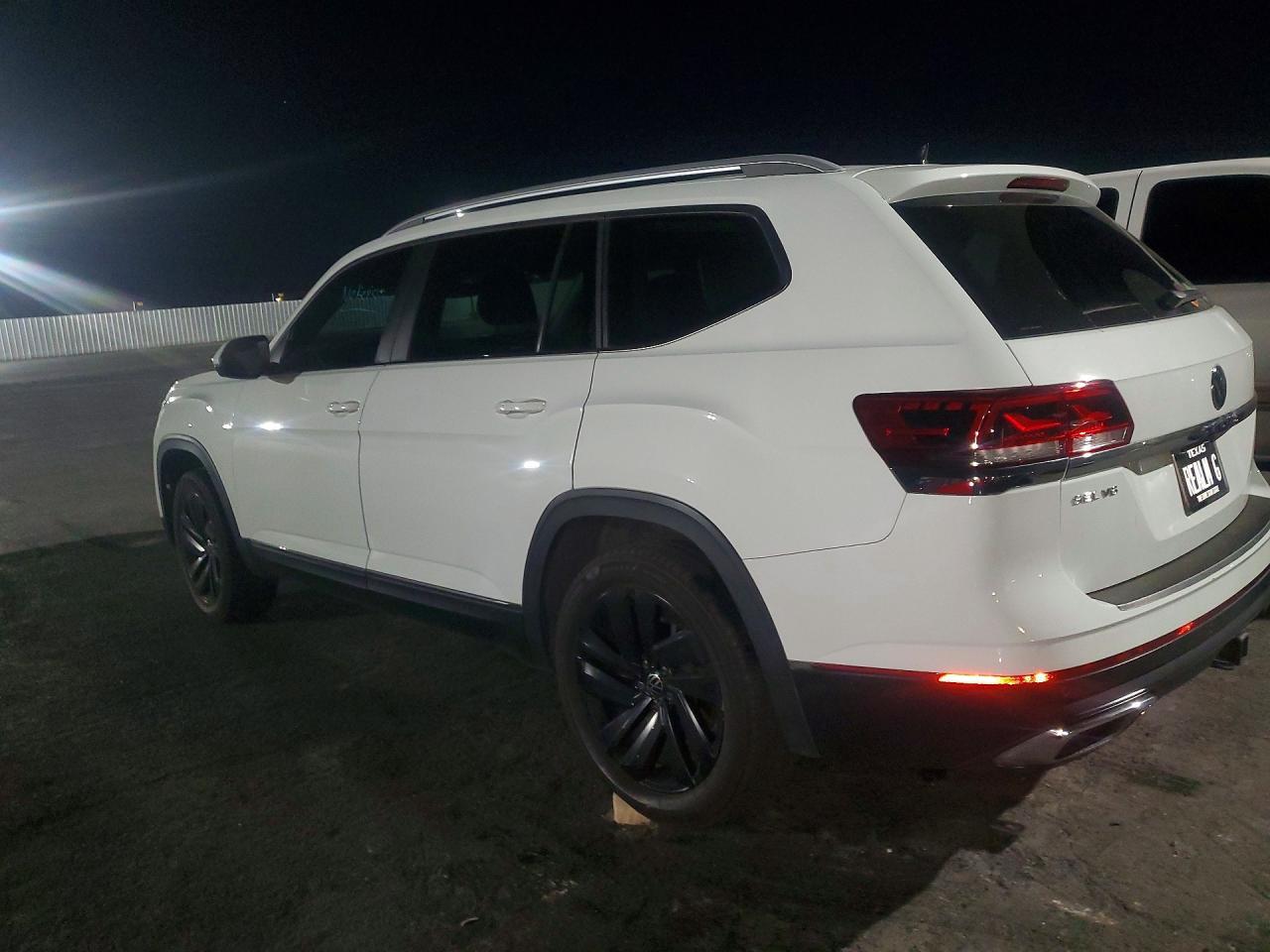 2021 Volkswagen Atlas Sel - zdjęcie 2