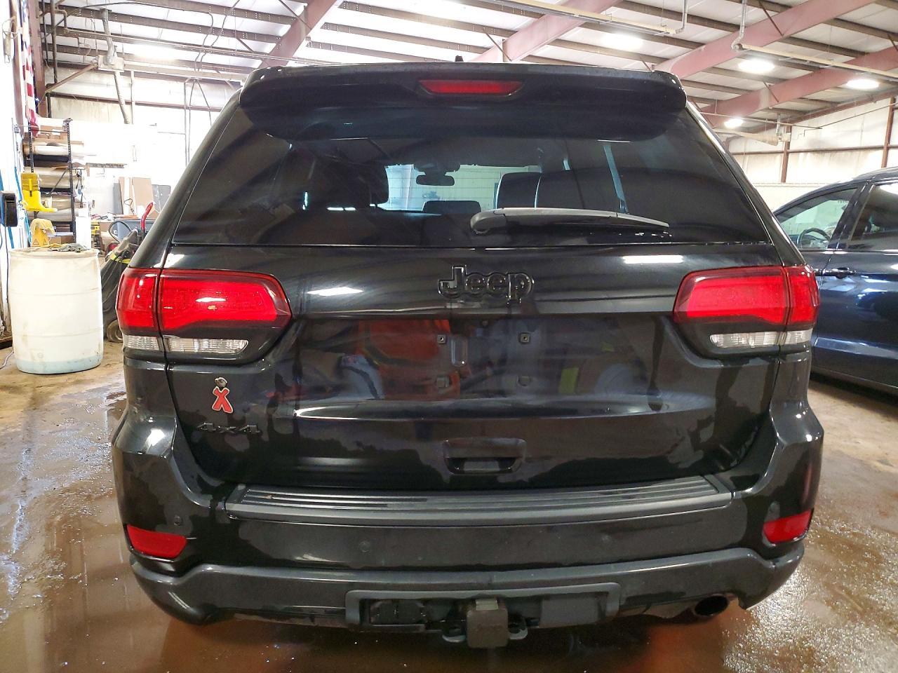 2021 Jeep Grand Cherokee Laredo - zdjęcie 6