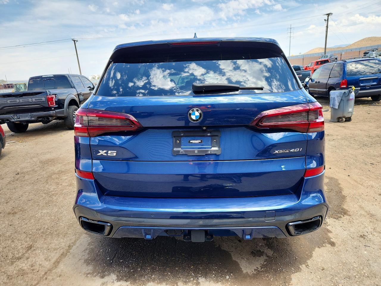 2022 BMW X5 xDrive40I - zdjęcie 6