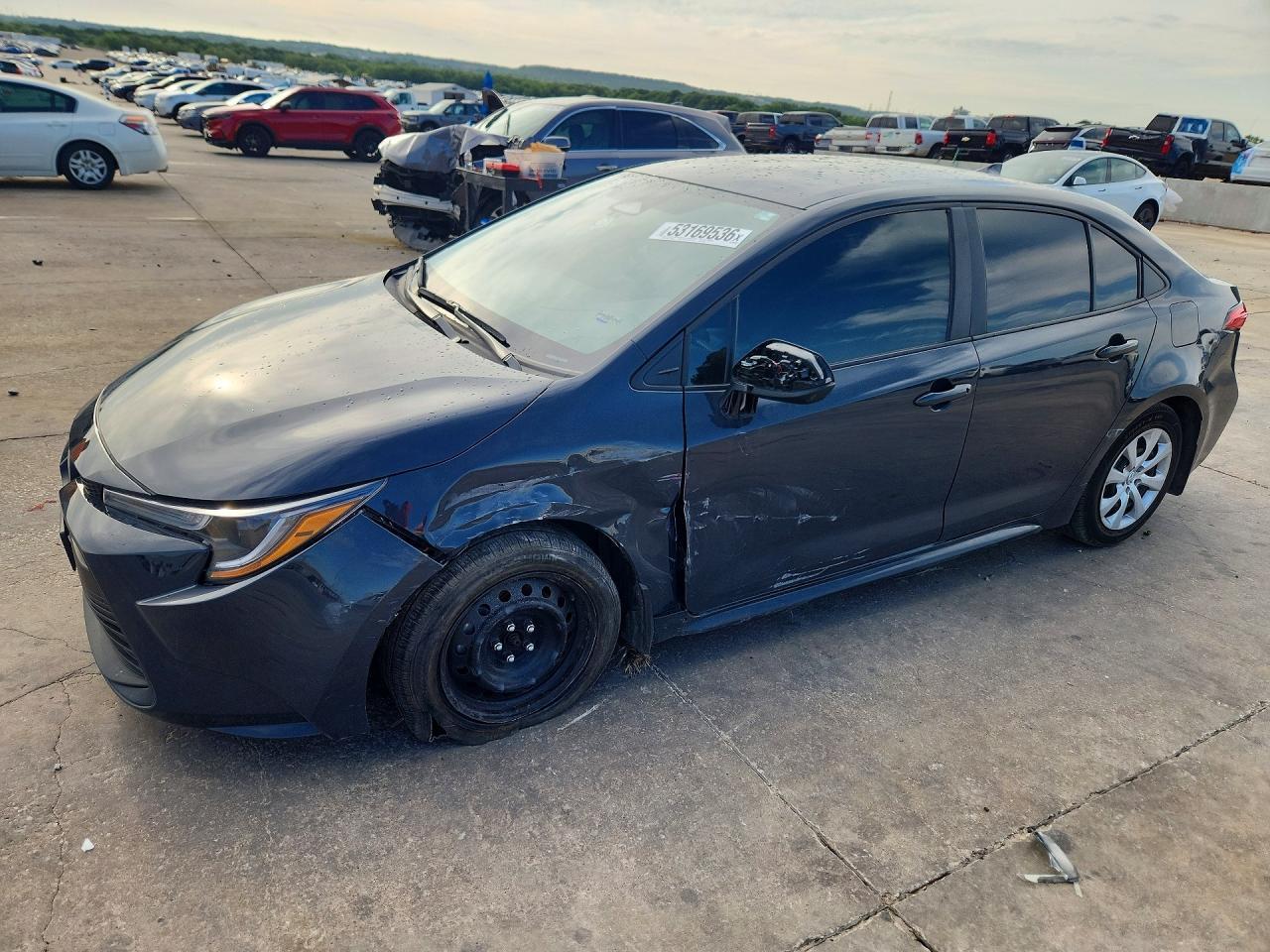 2025 Toyota Corolla Le - zdjęcie główne