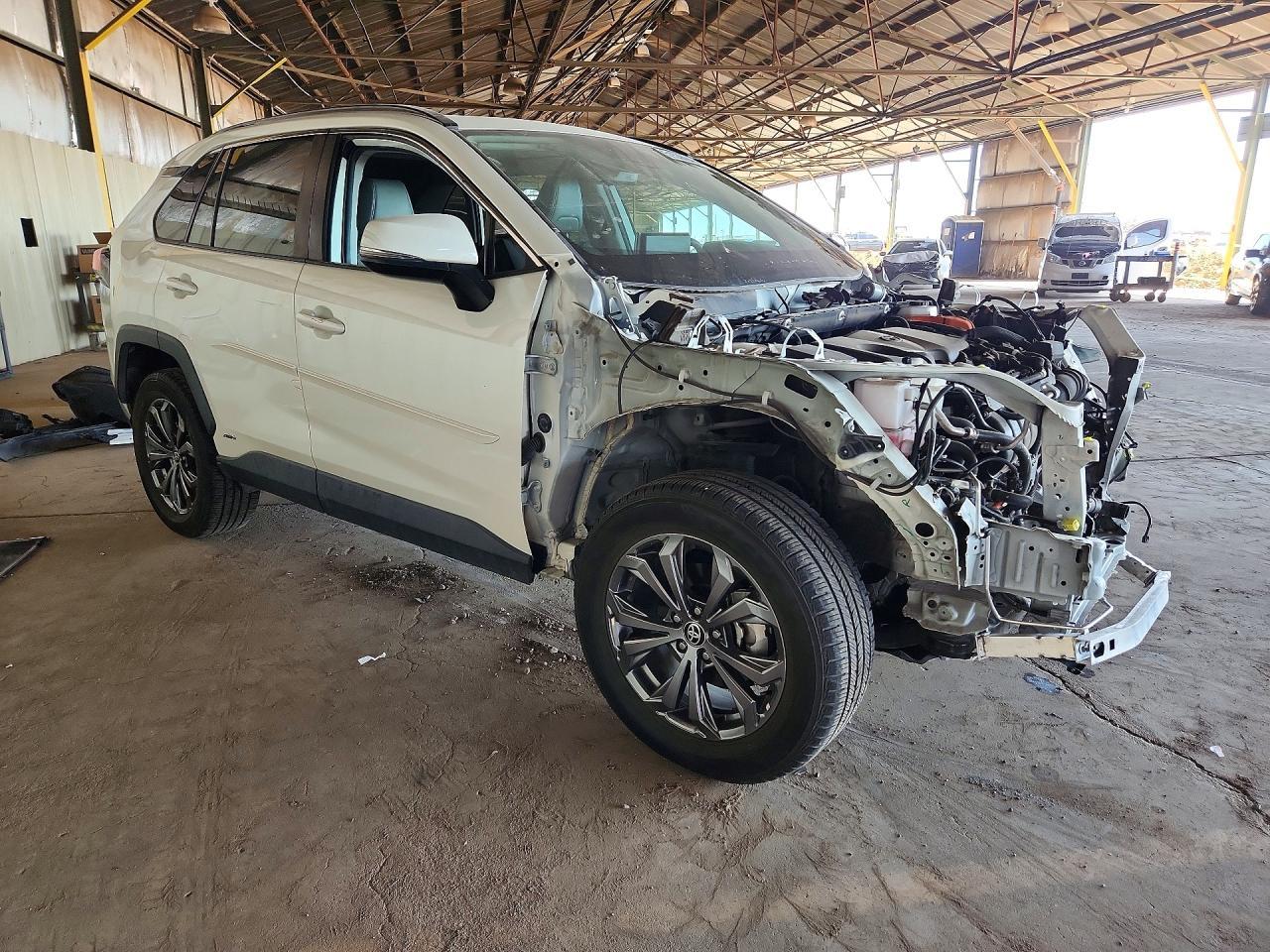 2022 Toyota Rav4 Xle Premium - zdjęcie 4