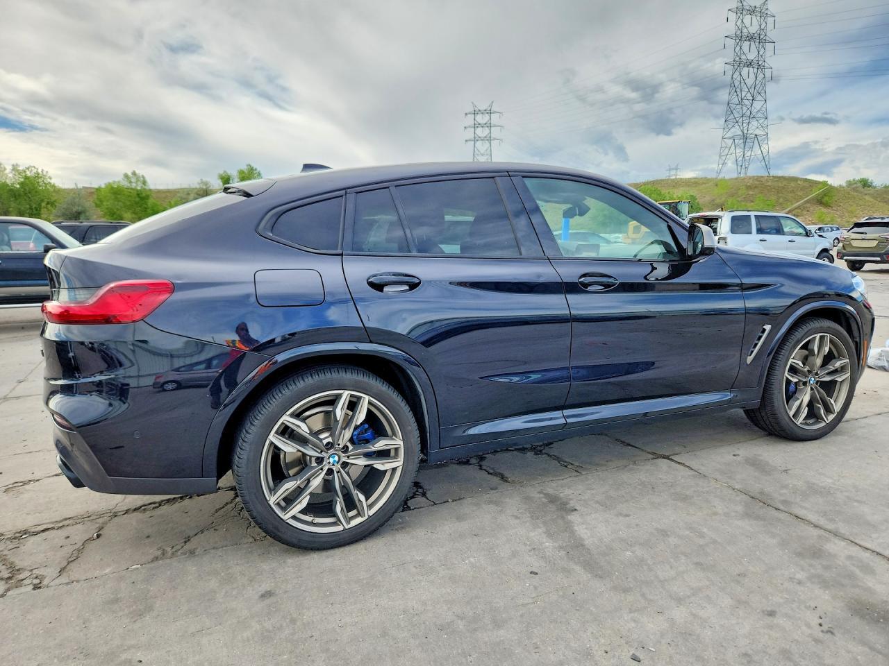 2020 BMW X4 xDrivem40I - zdjęcie 3