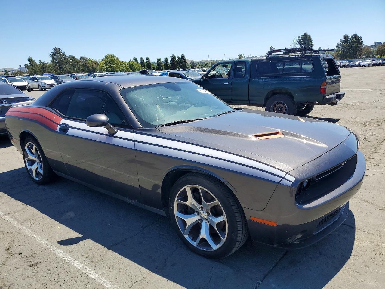 2016 Dodge Challenger - zdjęcie 4