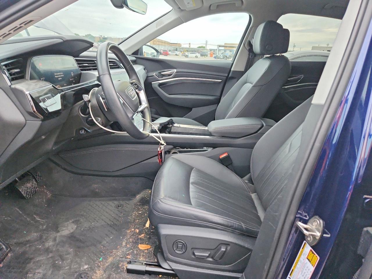 2021 Audi E-Tron Sportback Premium Plus - zdjęcie 7