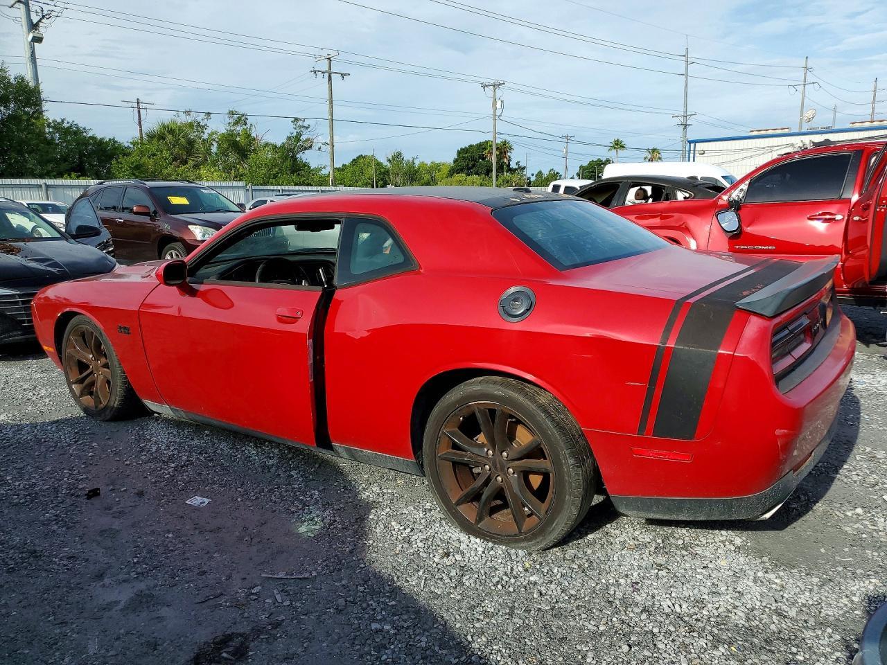2016 Dodge Challenger R - zdjęcie 2