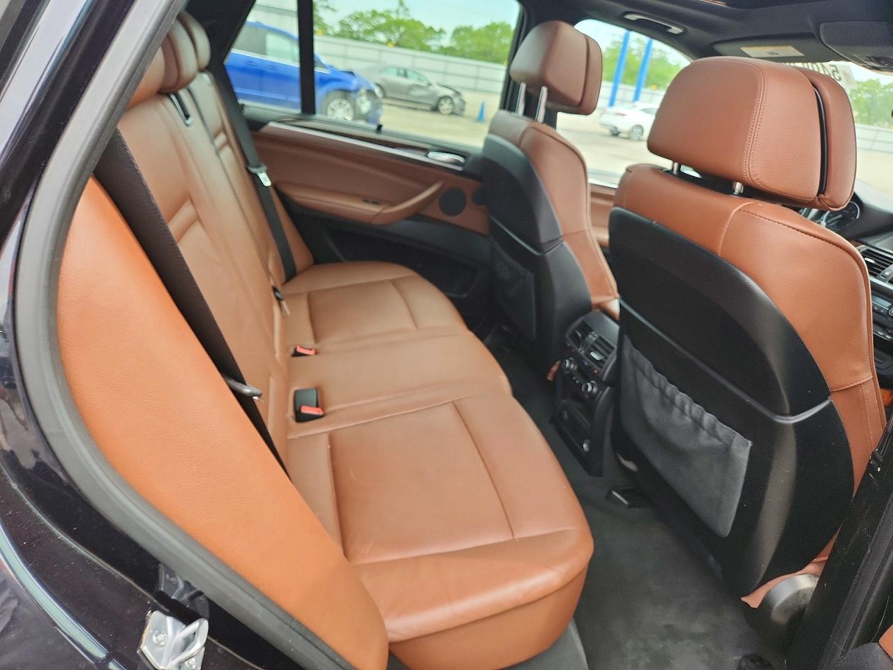 2013 BMW X5 xDrive50I - zdjęcie 11
