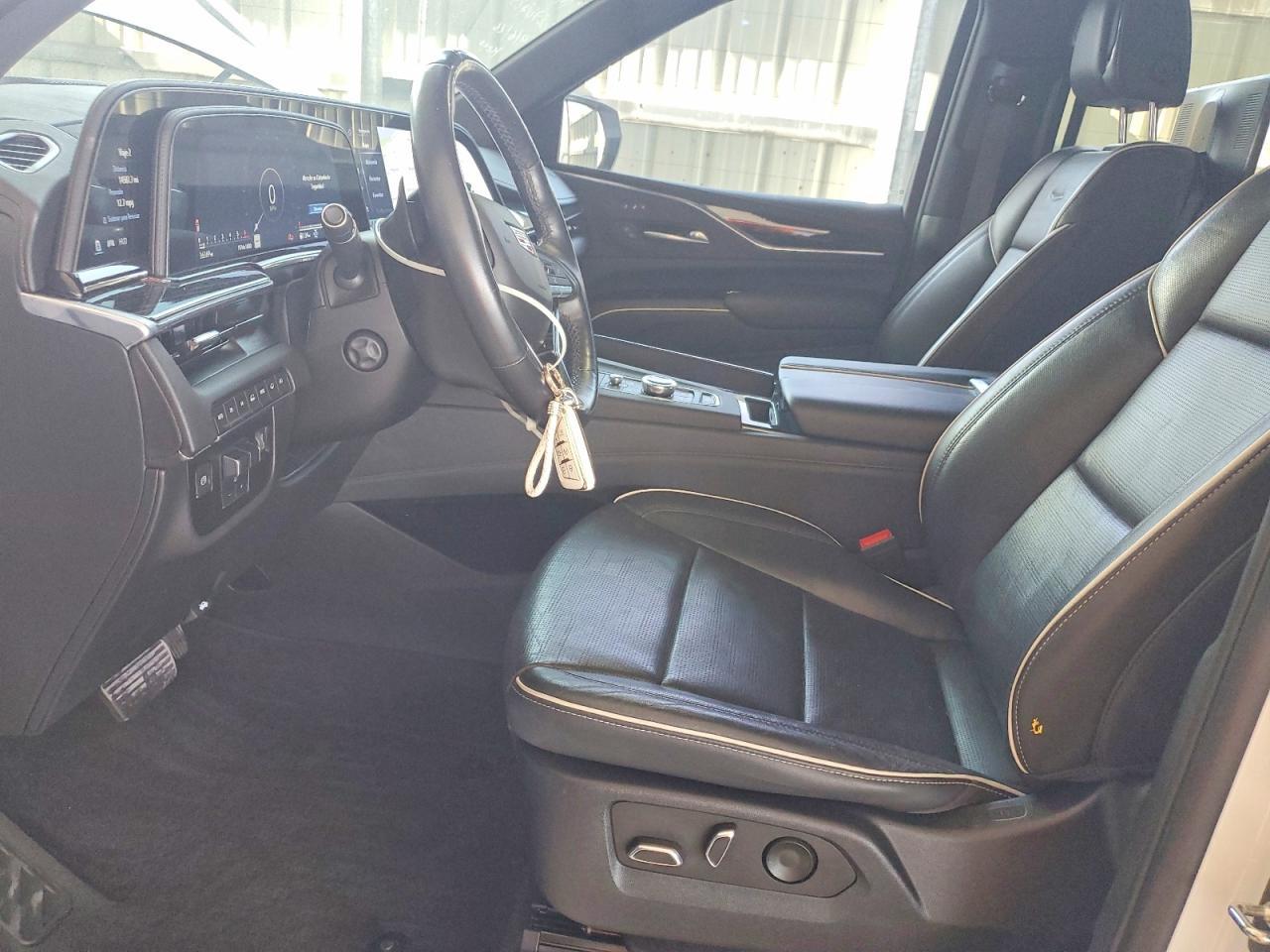 2022 Cadillac Escalade Sport - zdjęcie 7