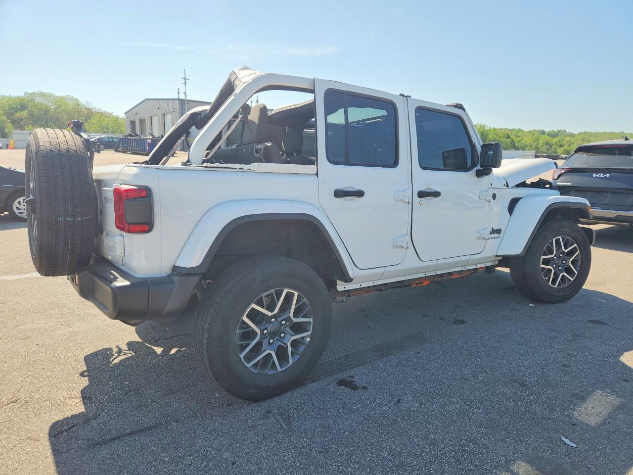 2025 Jeep Wrangler Sahara - zdjęcie 3