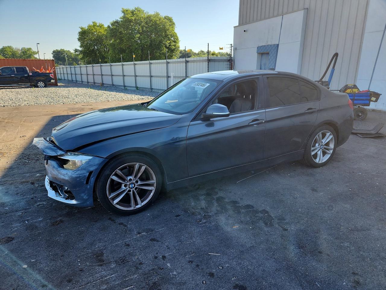 2017 BMW 320 I - zdjęcie główne