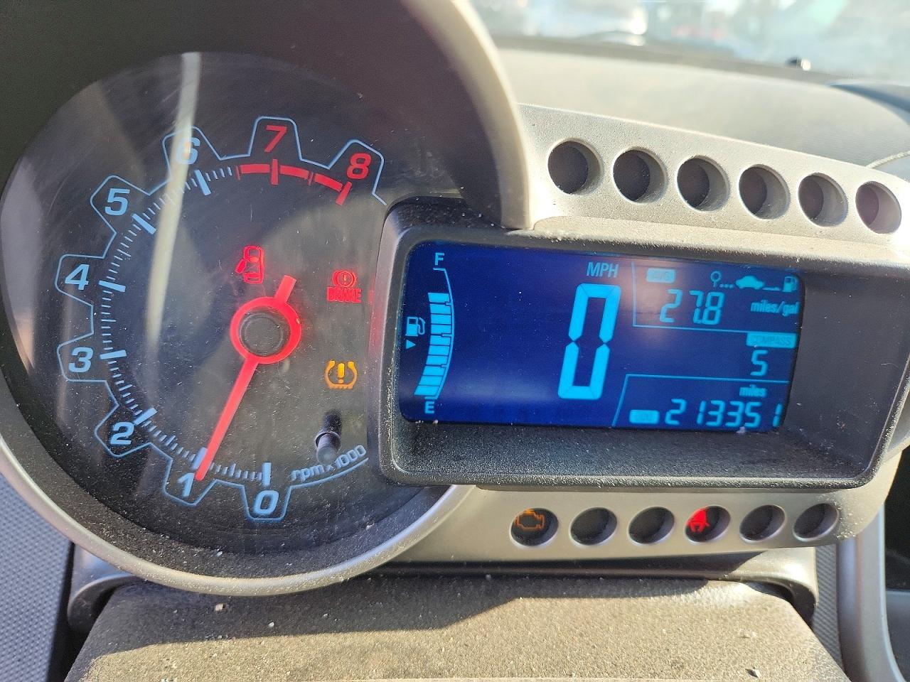 2014 Chevrolet Sonic Ls - zdjęcie 9