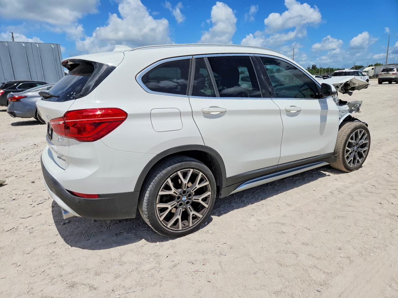 2021 BMW X1 Sdrive28I - zdjęcie 3