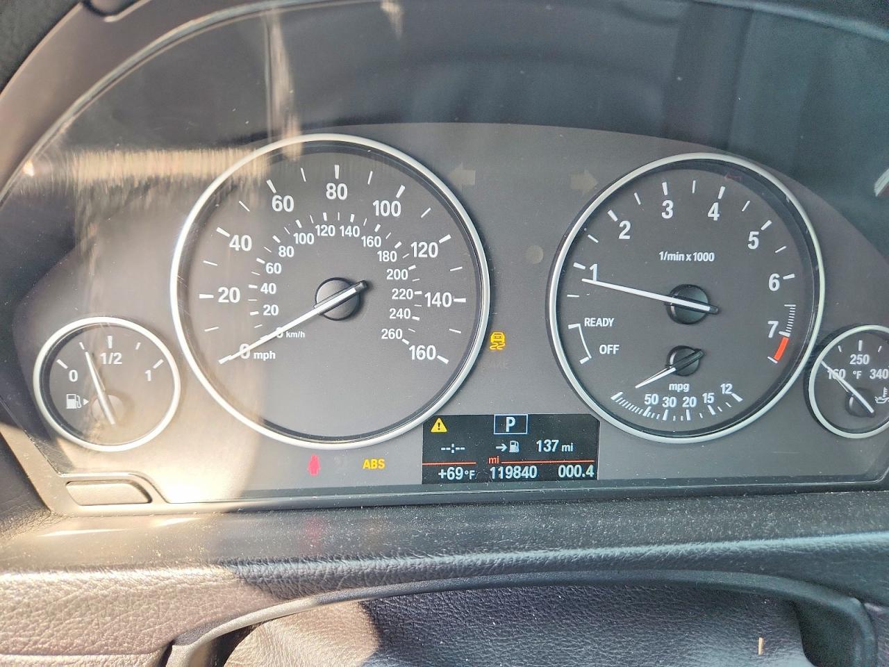2014 BMW 320 I xDrive - zdjęcie 9