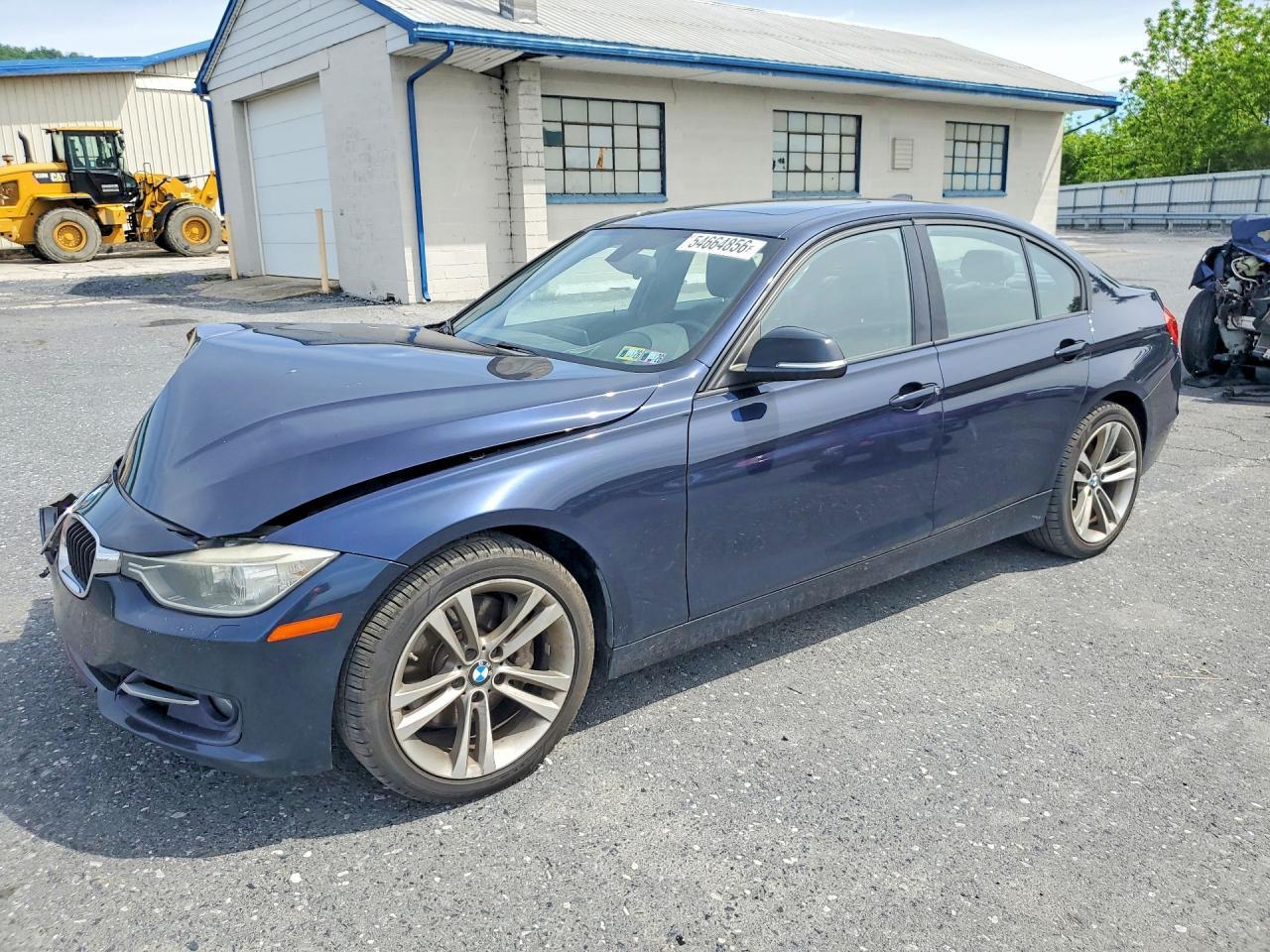 2014 BMW 335 Xi - zdjęcie główne
