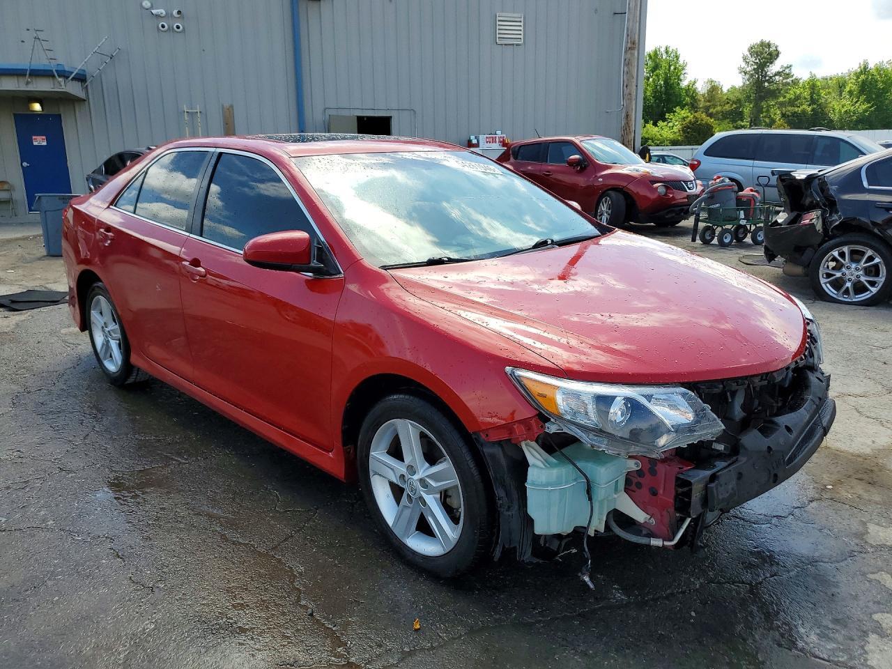 2014 Toyota Camry Se - zdjęcie 4