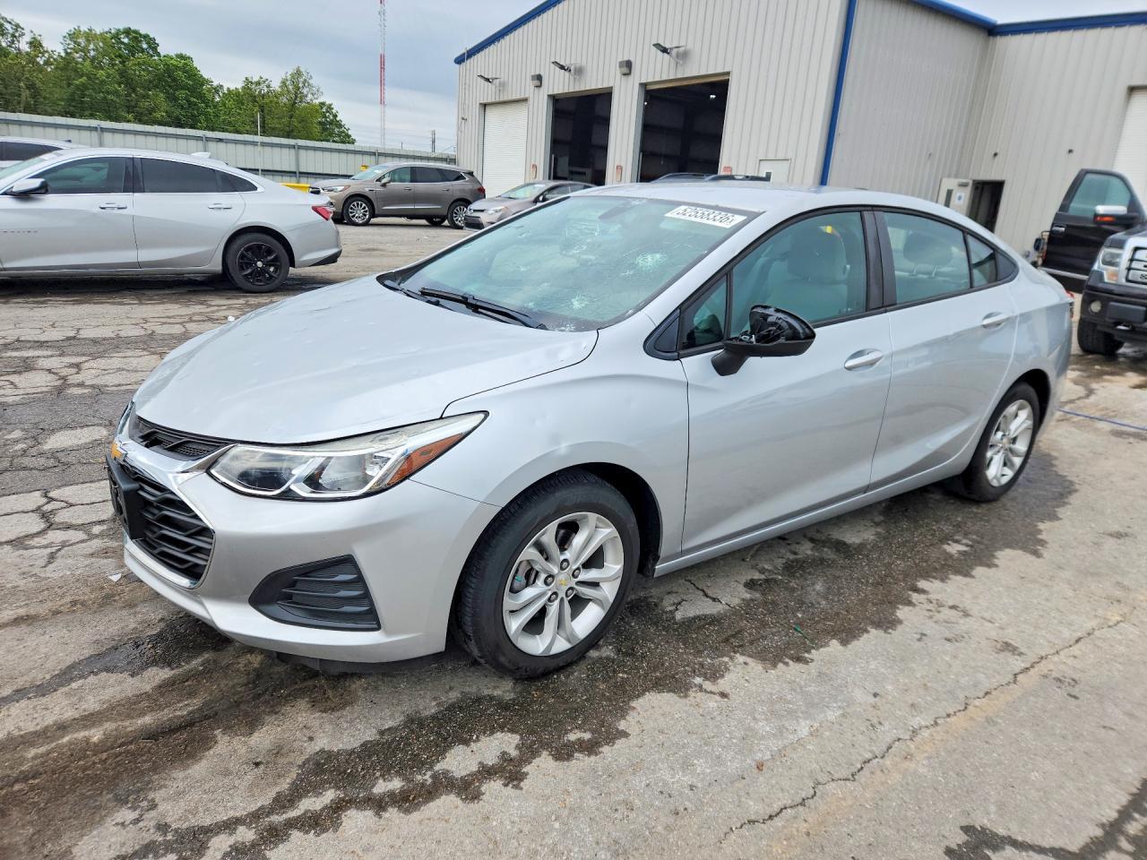 2019 Chevrolet Cruze Ls - zdjęcie główne