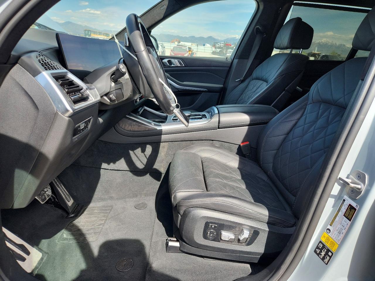 2023 BMW X7 xDrive40I - zdjęcie 7