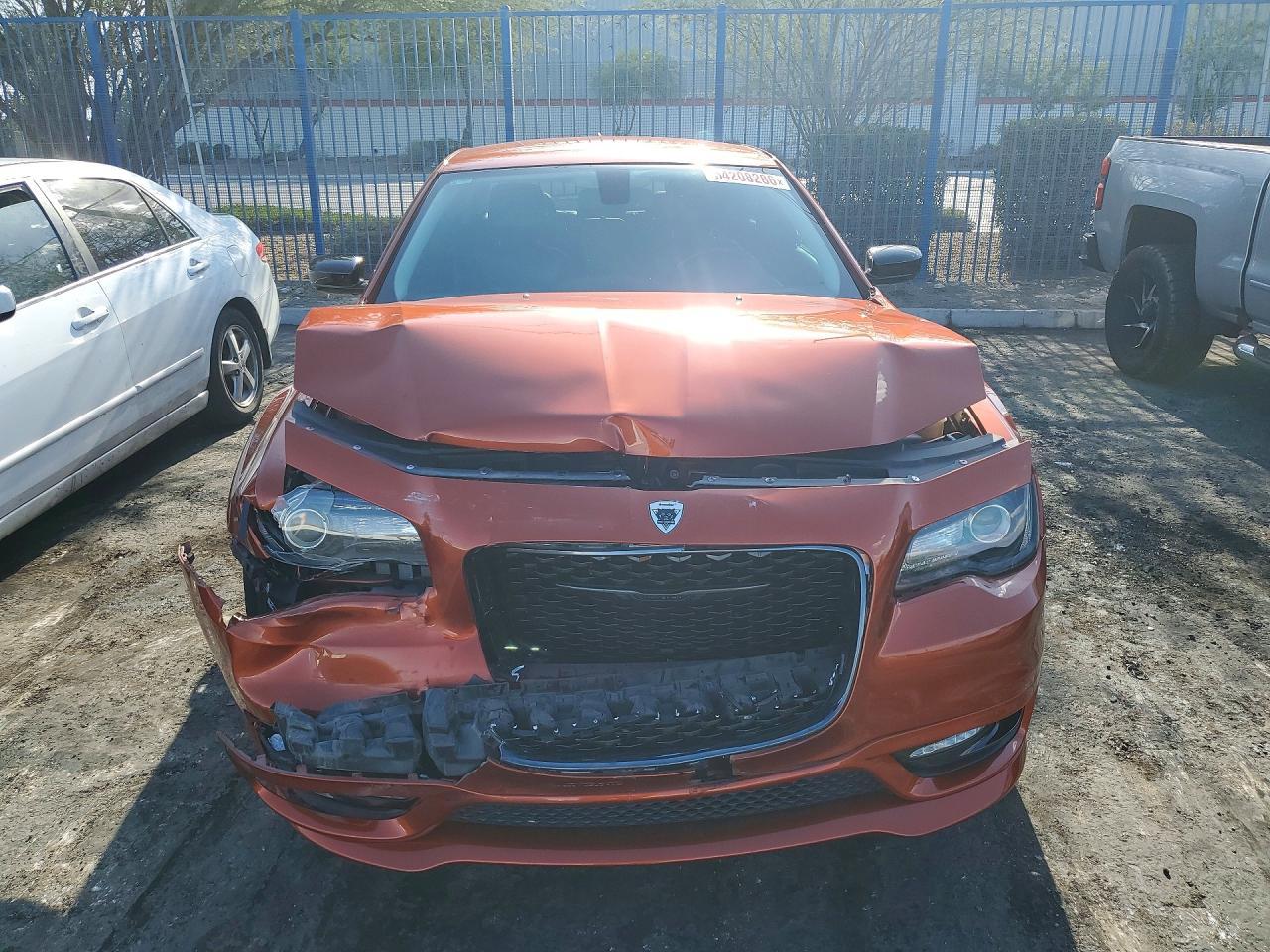 2020 Chrysler 300 Touring - zdjęcie 5