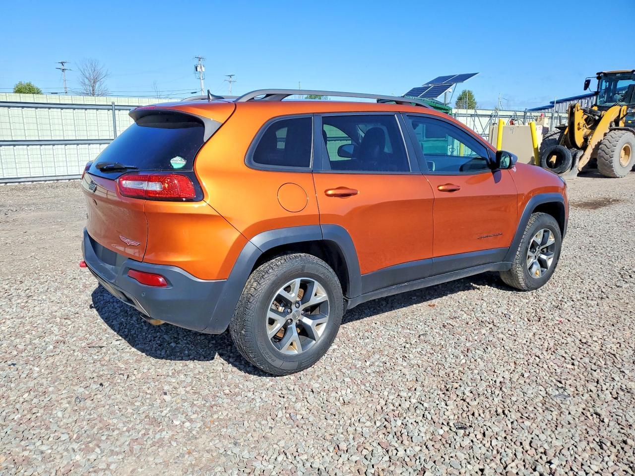 2016 Jeep Cherokee Trailhawk - zdjęcie 3
