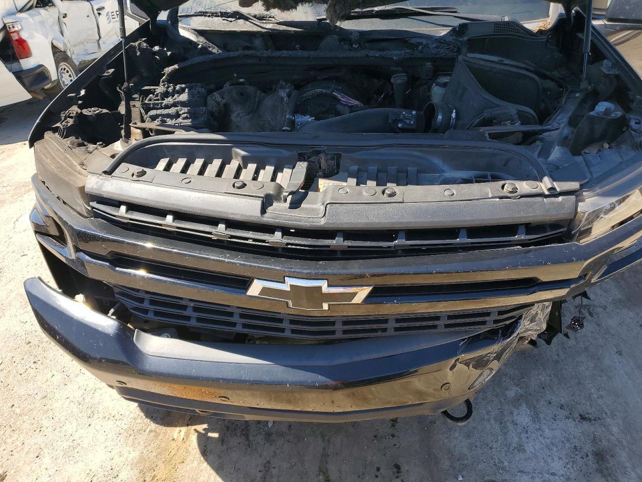 2020 Chevrolet Silverado K1500 Rst - zdjęcie 11