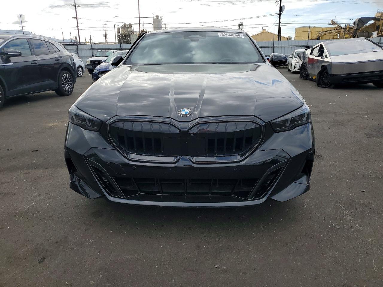 2025 BMW 530 I - zdjęcie 5