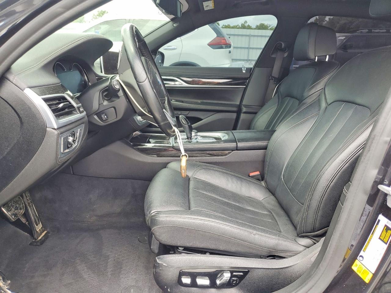 2019 BMW 740 I - zdjęcie 7