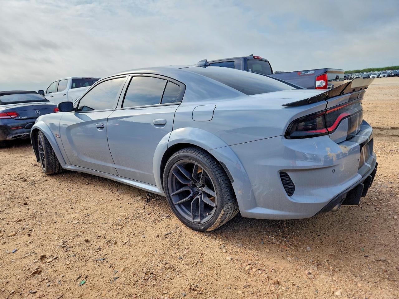 2021 Dodge Charger Scat Pack - zdjęcie 2