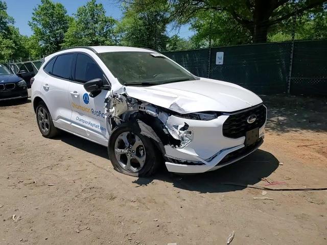 2023 Ford Escape St Line - zdjęcie 15