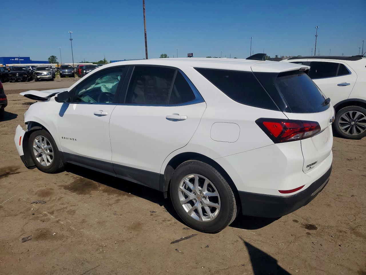 2022 Chevrolet Equinox Lt - zdjęcie 2