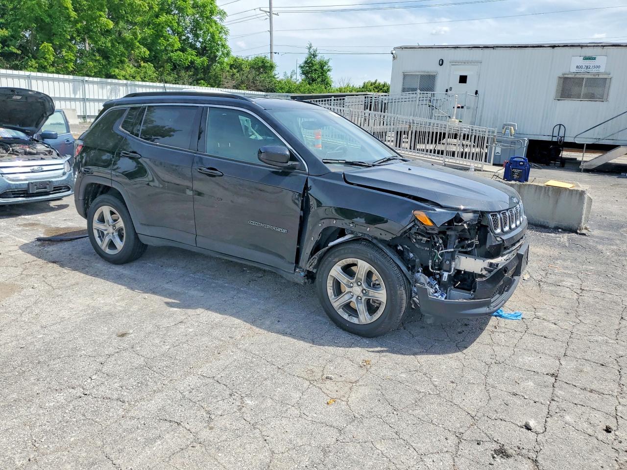 2024 Jeep Compass Latitude - zdjęcie 4