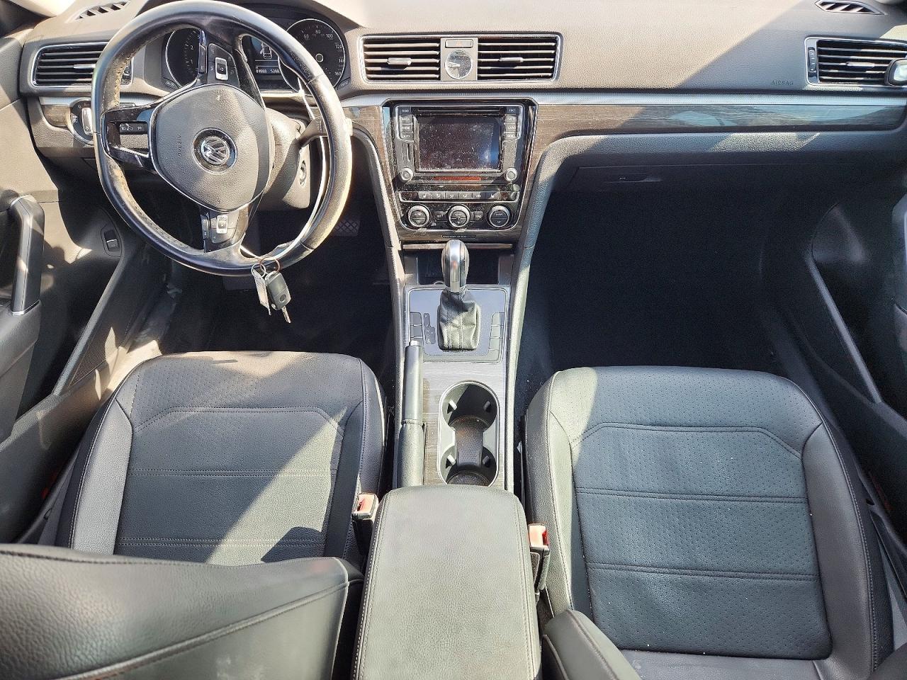 2016 Volkswagen Passat Se - zdjęcie 8