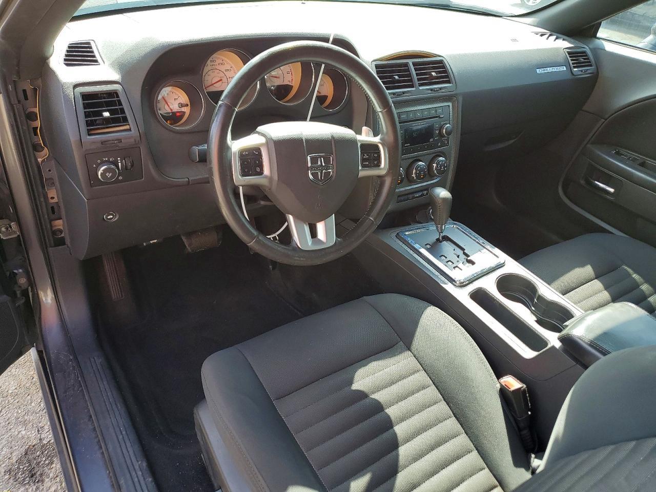 2014 Dodge Challenger R - zdjęcie 8