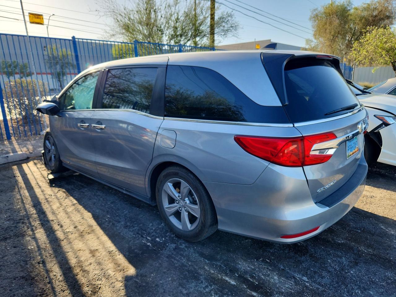 2020 Honda Odyssey Exl - zdjęcie 2