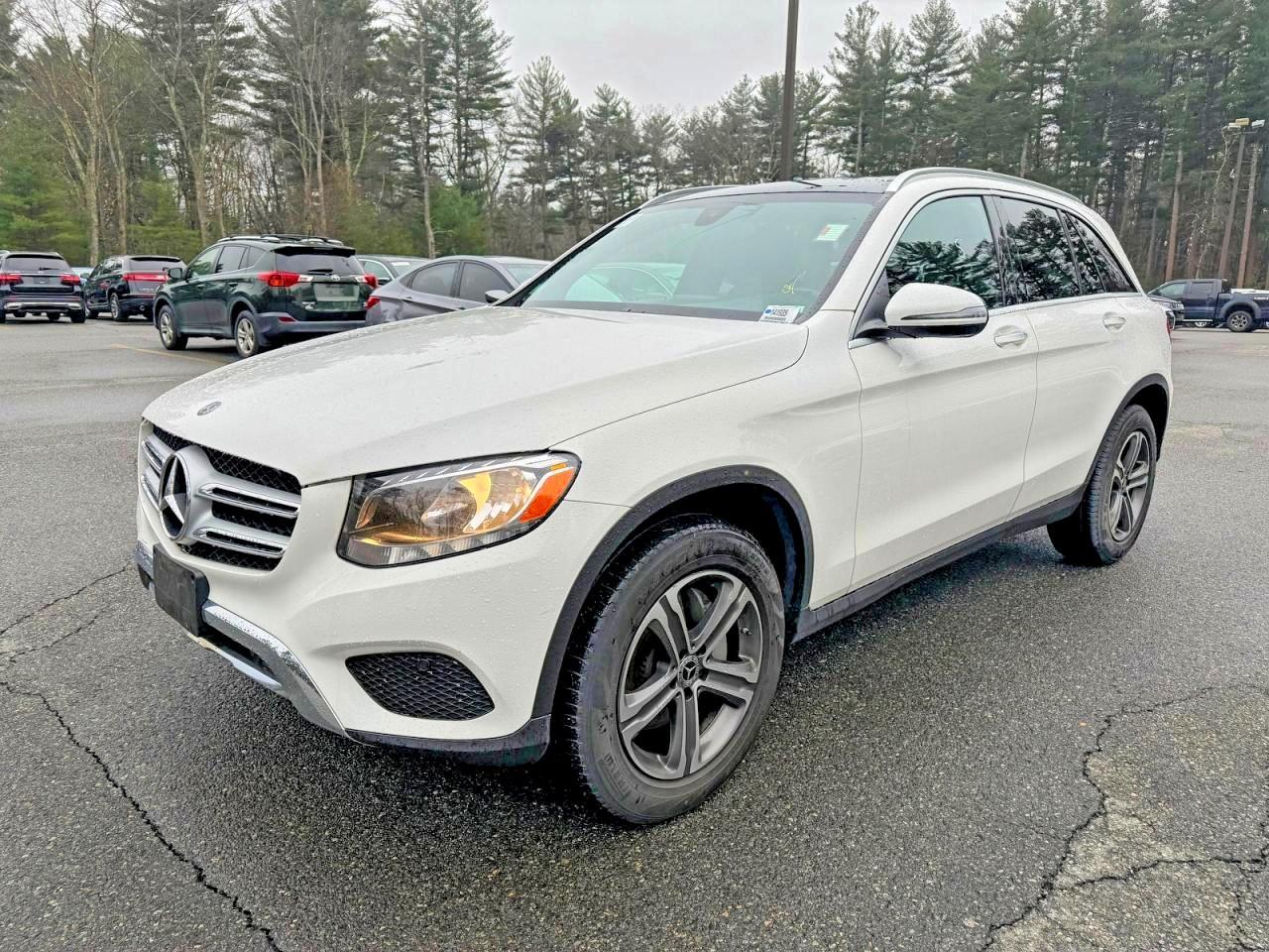 2019 Mercedes-Benz Glc 300 4Matic - zdjęcie 2