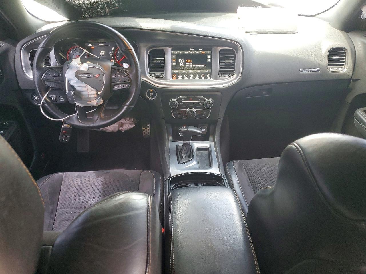 2017 Dodge Charger R - zdjęcie 8