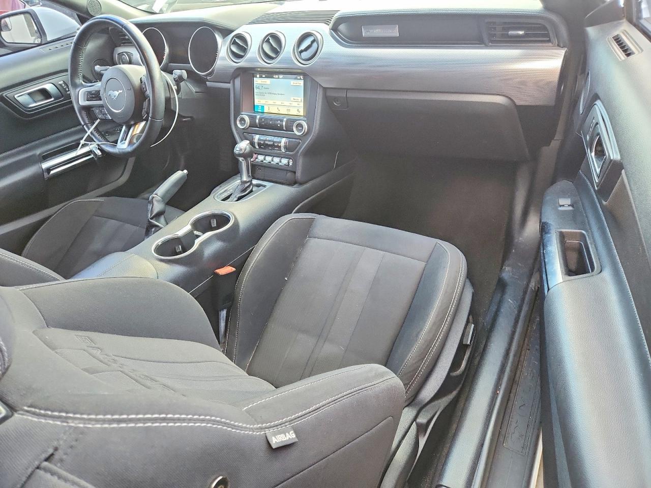 2019 Ford Mustang - zdjęcie 8