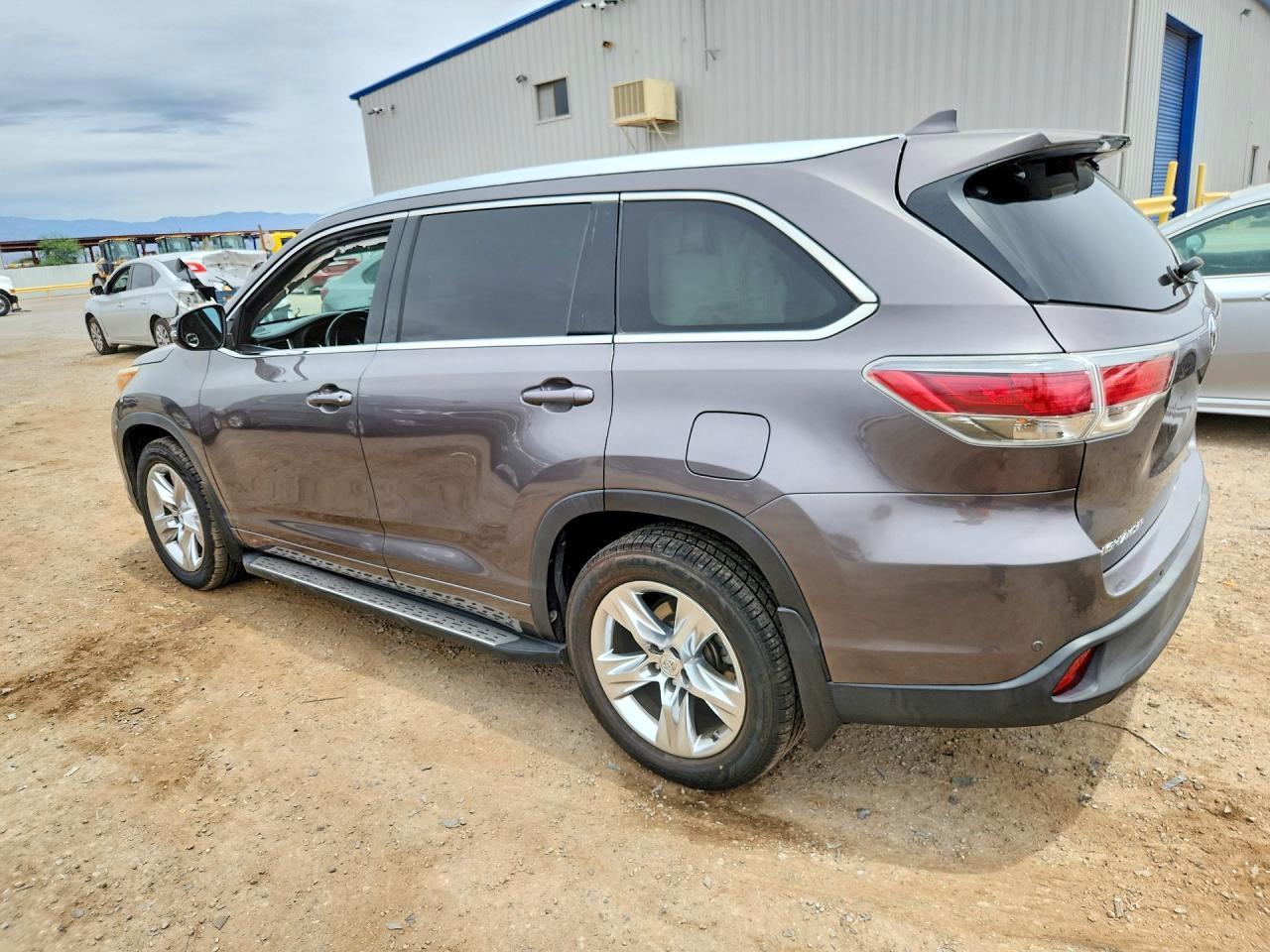 2015 Toyota Highlander Limited - zdjęcie 2