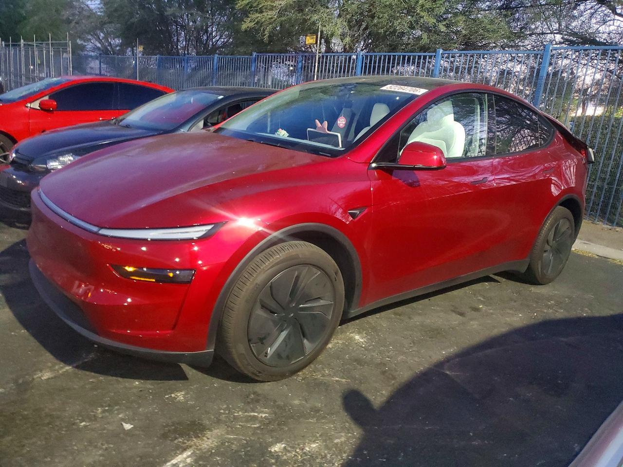 2026 Tesla Model Y - zdjęcie główne
