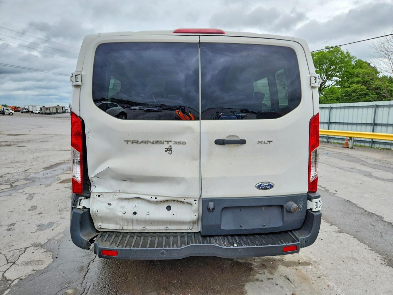 2015 Ford Transit T-350 - zdjęcie 6