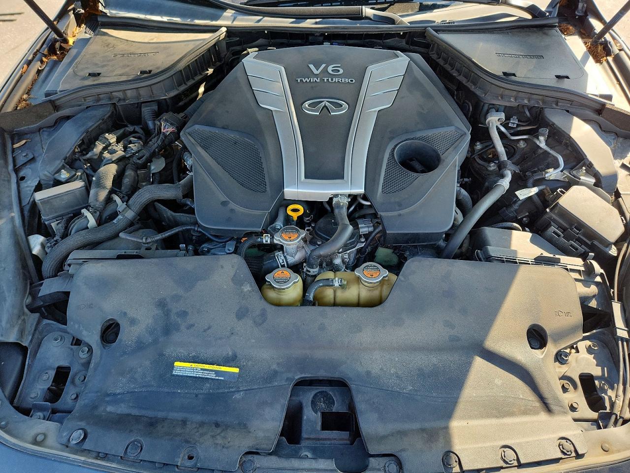 2018 Infiniti Q60 Red Sport 400 - zdjęcie 11
